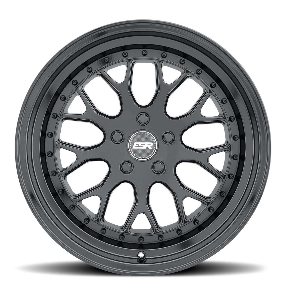 ESR CS01 Gloss Black 18x8.5 5x105 +30 88550030 CS01GBLK 5X105